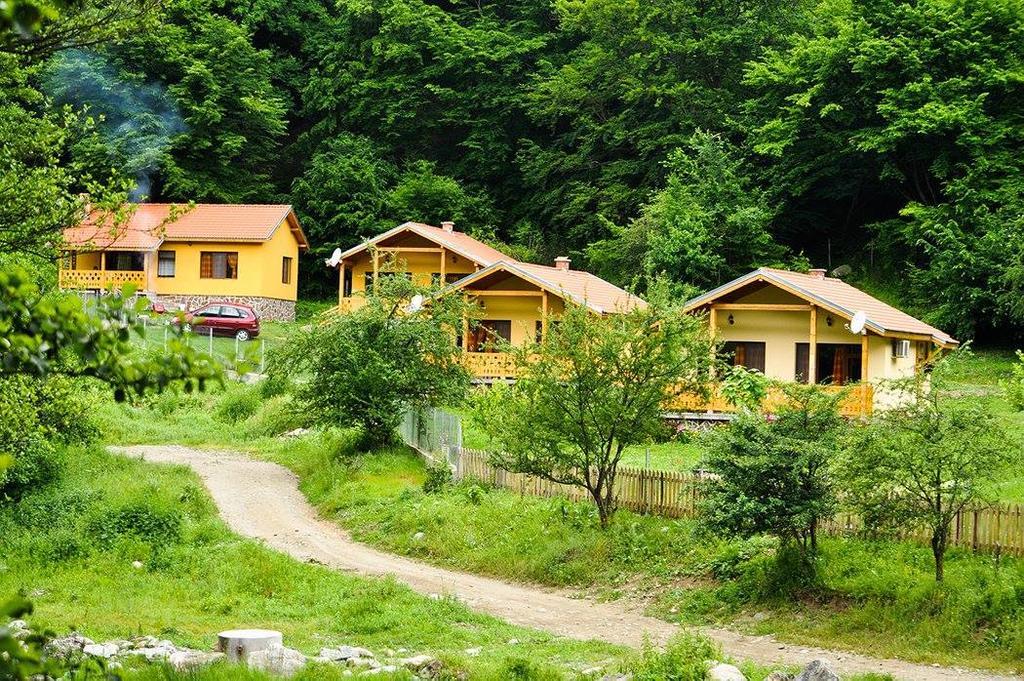 Бунгала Дара Kalofer Exterior photo